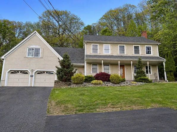 83 Serafin Ct, Hamden, CT 06518