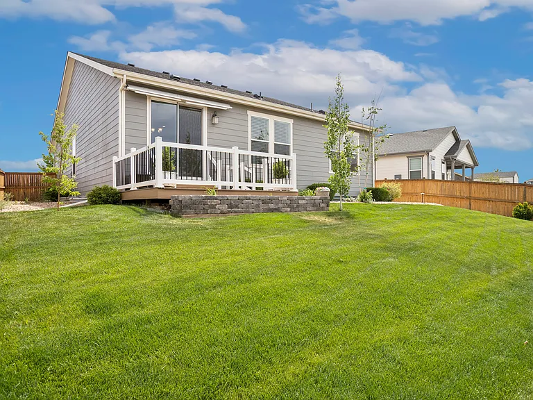 855 N Waterloo Cir — Photo 30
