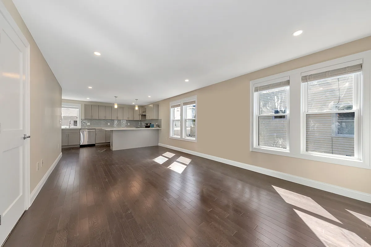 Building Photo - 43-45 Wright Ave #1