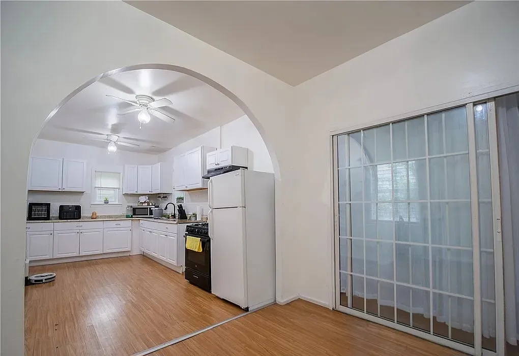 114 Deer Street - 1 — Photo 1