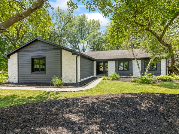 10924 Thunderbird Dr, Carmel, IN 46032