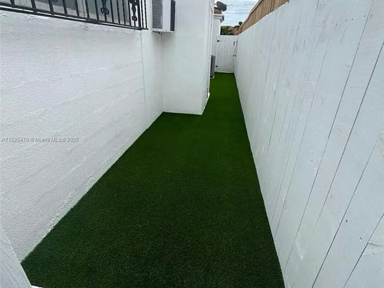 S Waterway Dr — Photo 5