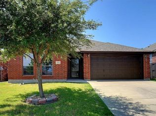 9125 Nathan Dr, White Settlement, TX 76108