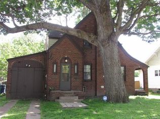 2627 Grandview Ave, Alton, IL 62002