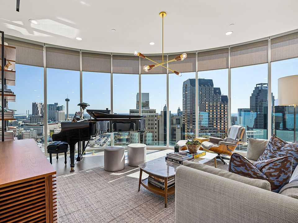 1st image of 123 Lexington Ave Unit 1606