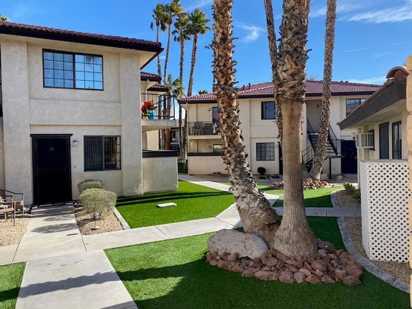 1 Br Condo on lower level! Gated community — Photo 1