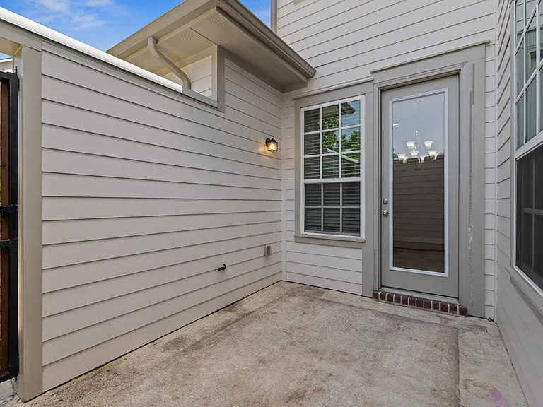 Private Courtyard