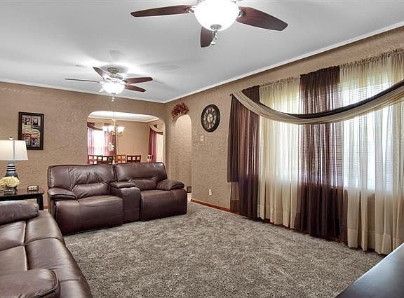 5th image of 219 Westwood Pl