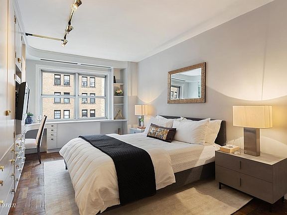 4th image of 35 E 85th St APT 10A