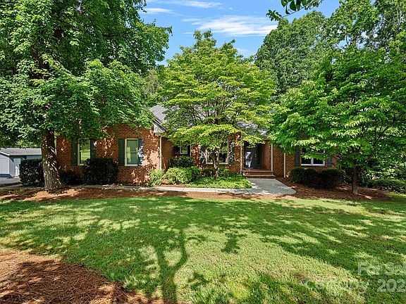 2nd image of 134 Keven Dr