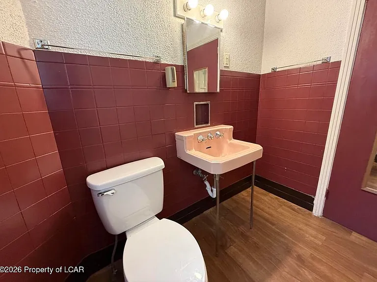 601 Dean St #2 — Photo 3