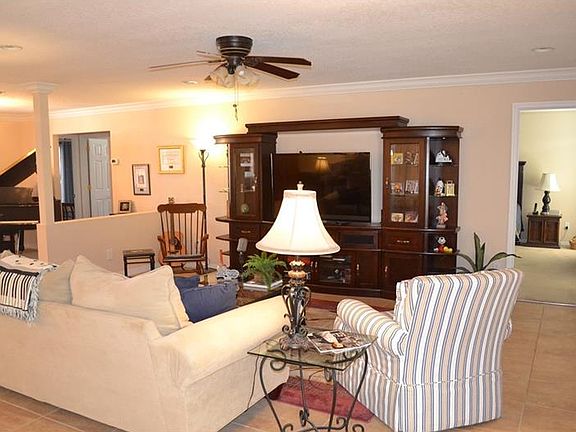 2nd image of 10115 Mason Dixon Cir
