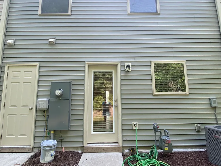 8 Rochambeau Ct #1 — Photo 12