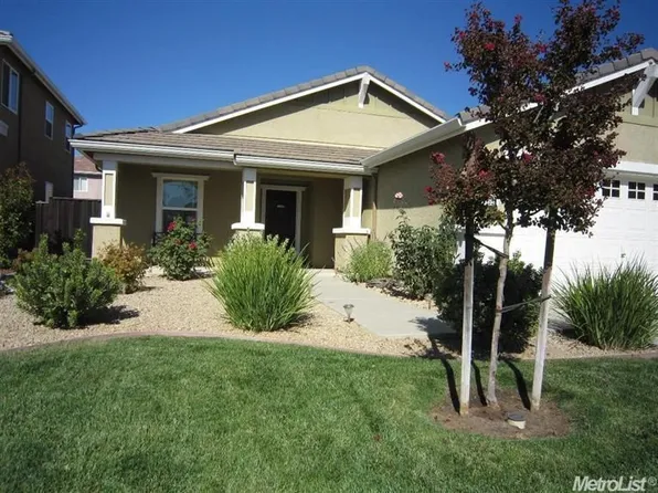 1359 Leighton Grove Dr, Plumas Lake, CA 95961