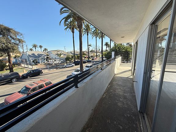 4th image of 7109 Stafford Ave #B