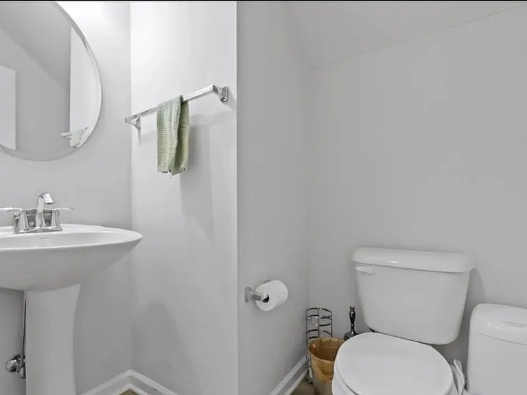 212 Haugh St — Photo 14