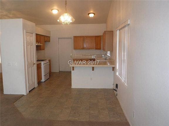 5th image of 8544 Highland View Ave