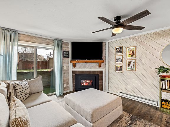 2nd image of 1625 Shadow Run Frontage UNIT 105