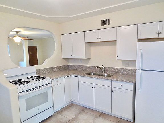 2nd image of 2925 N Winstel Blvd