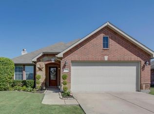 906 Windflower Dr, Fate, TX 75087