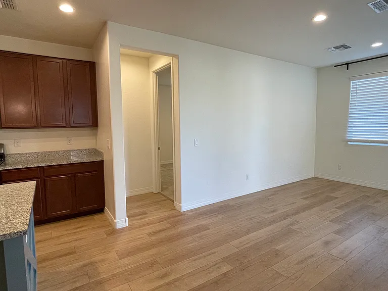20864 E Swan Dr — Photo 17