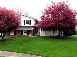 3809 Valley Forge Dr, Stow, OH 44224
