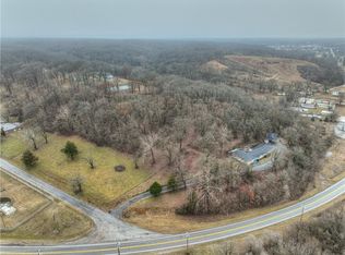 15277 Kentucky Rd, Neosho, MO 64850