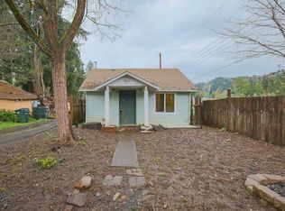 918 S Cedar St, Drain, OR 97435