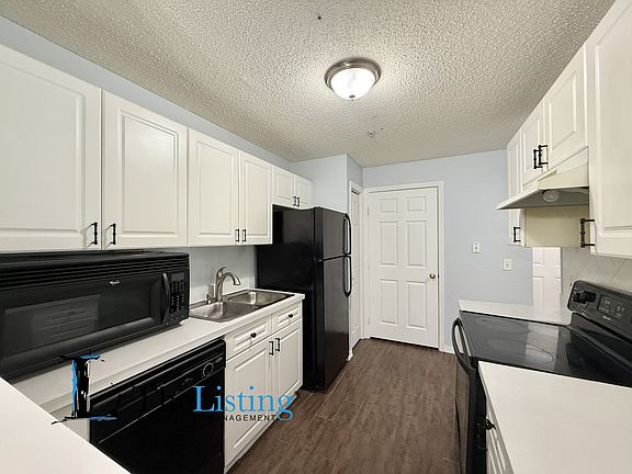 2nd image of 18001 Richmond Place Dr Unit 835-1