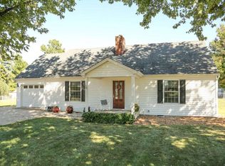 70 Cooper Dr, Stuarts Draft, VA 24477
