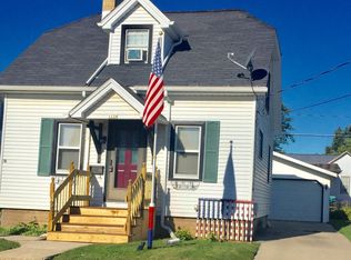 1134 Elm St, Manitowoc, WI 54220