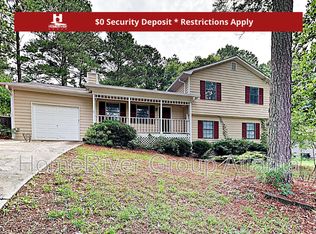 302 Kings Hill Ct, Lawrenceville, GA 30045