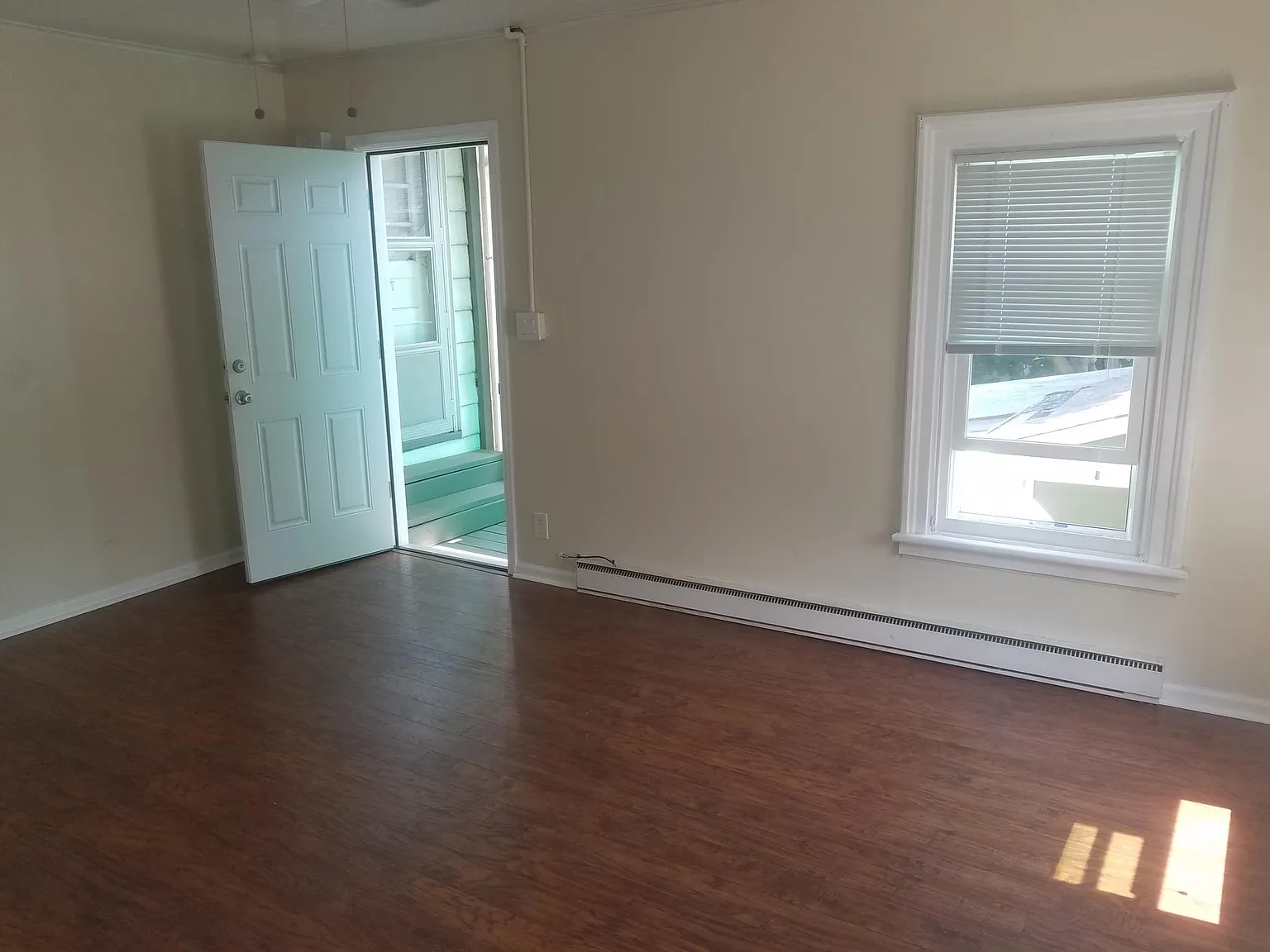 104 Clinton St — Photo 3