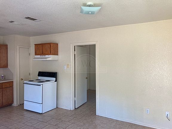 3rd image of 1102 French St APT B1