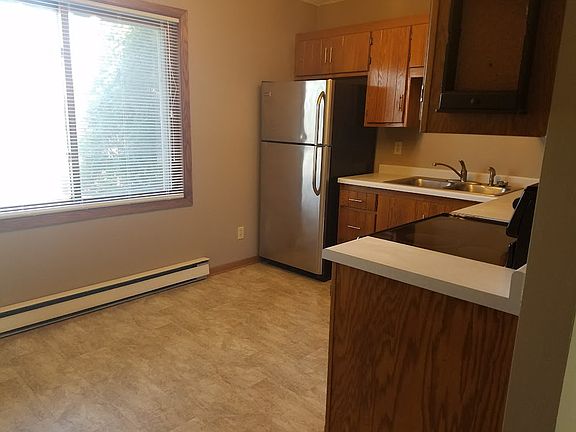 4th image of 10585 45th Ave N APT 4