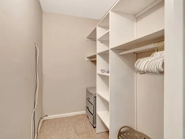 4049 Wolverton Dr #C — Photo 26