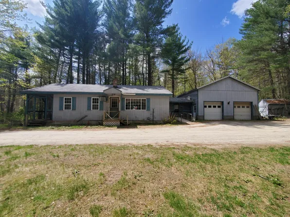 8 Norris Point Road, Litchfield, ME 04350