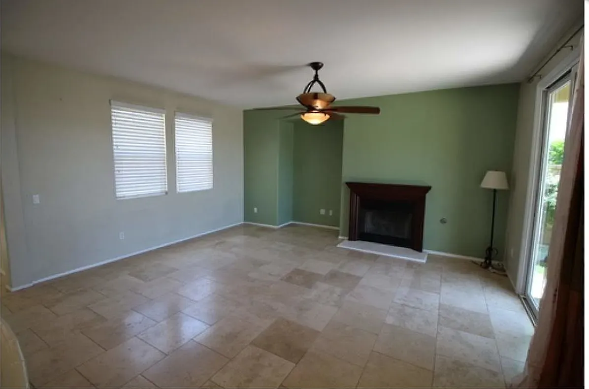 Garnet Canyon Dr, Saugus — Photo 2