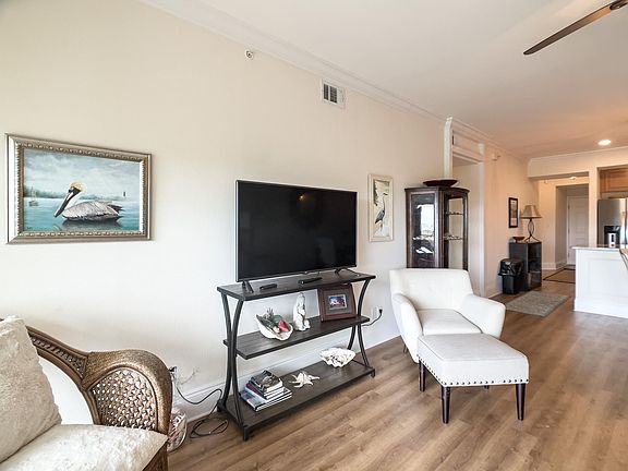 5th image of 4060 Indigo Dr