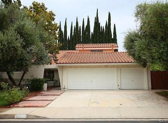 4th image of 28924 Fountainwood St