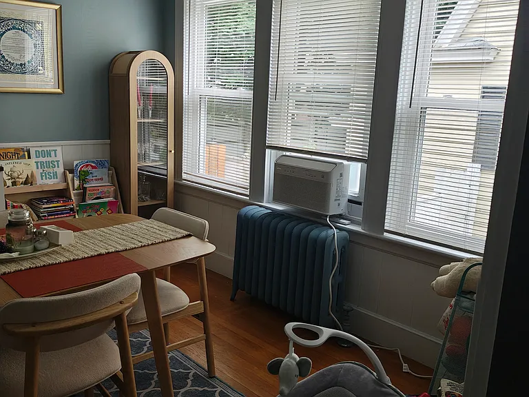 29 Roslyn Ave — Photo 17