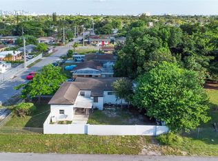 Para Villa Heights, Miami, FL 33147