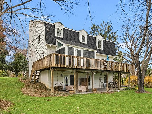 5th image of 2705 Mount Vernon Ln