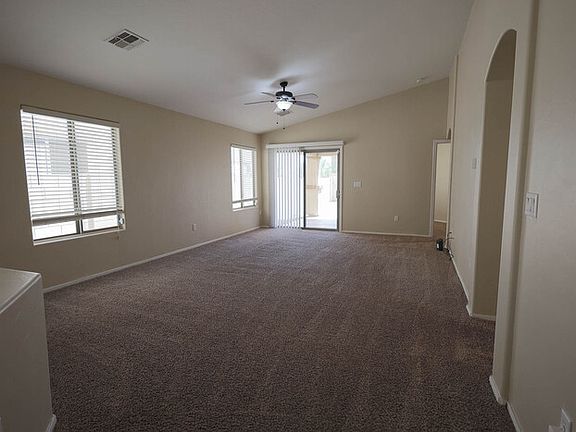 4th image of 471 W Camino Tunera