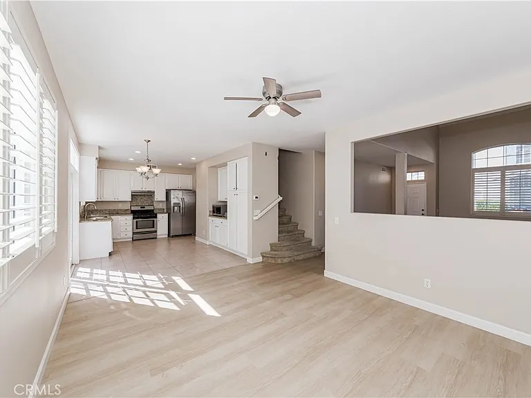 54 Melrose Dr — Photo 7