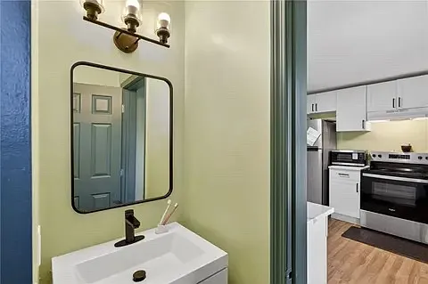 9 Cobb St #2 — Photo 6