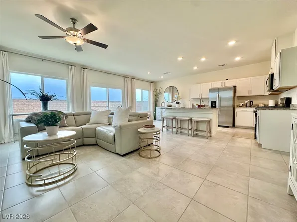 1746 Bonnie Bay Pl, North Las Vegas, NV 89084