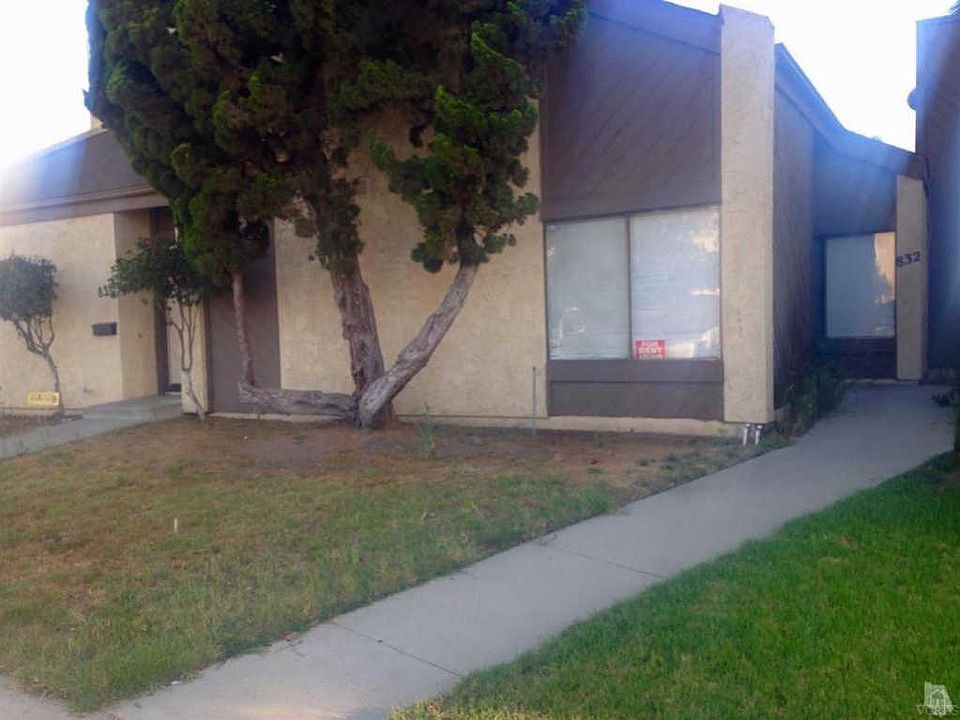 1st image of 830 W Janetwood Dr