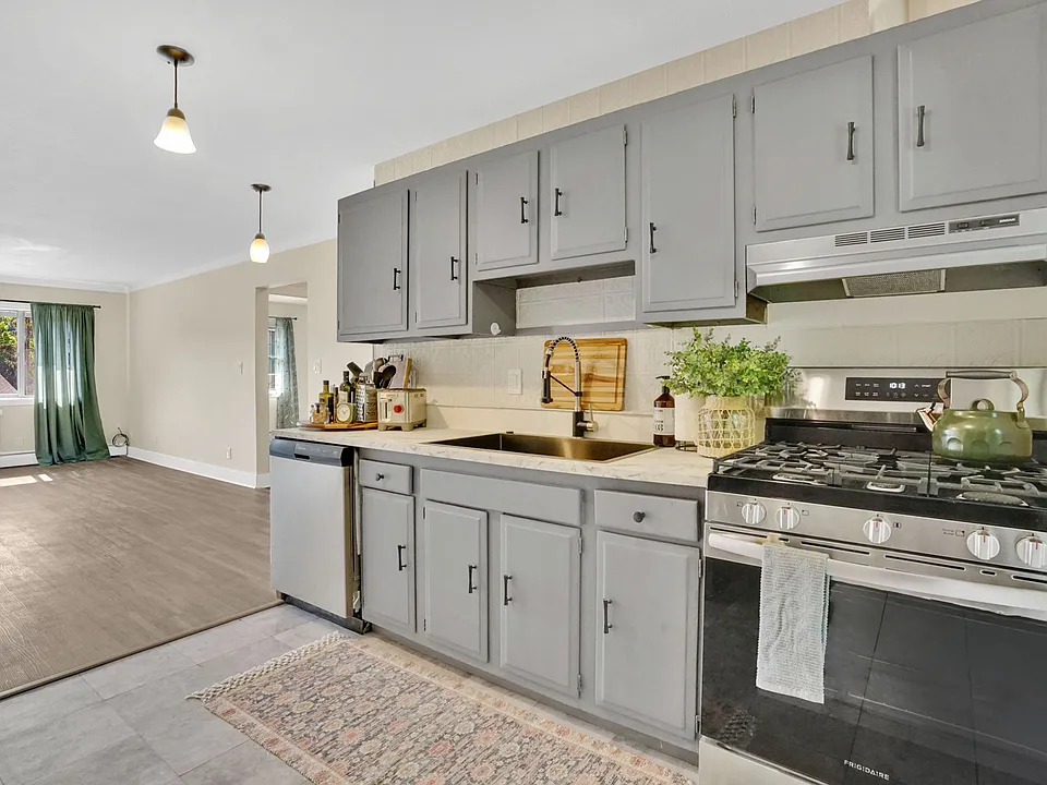 549 Russell Rd #12D