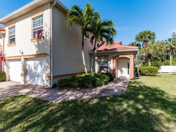 25058 Peacock Ln APT 102, Naples, FL 34114